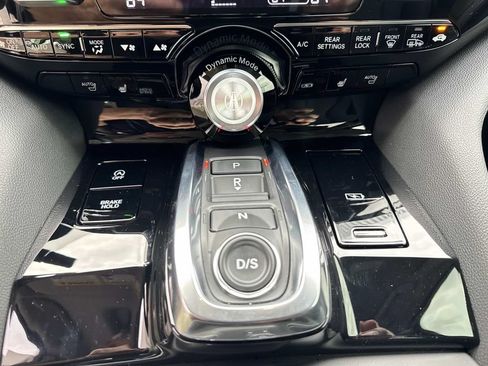 Used 2024 Acura MDX SH-AWD image 27