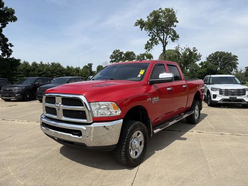 Used 2014 RAM 2500 Tradesman w/ Chrome Appearance Group AWD/4WD image 17