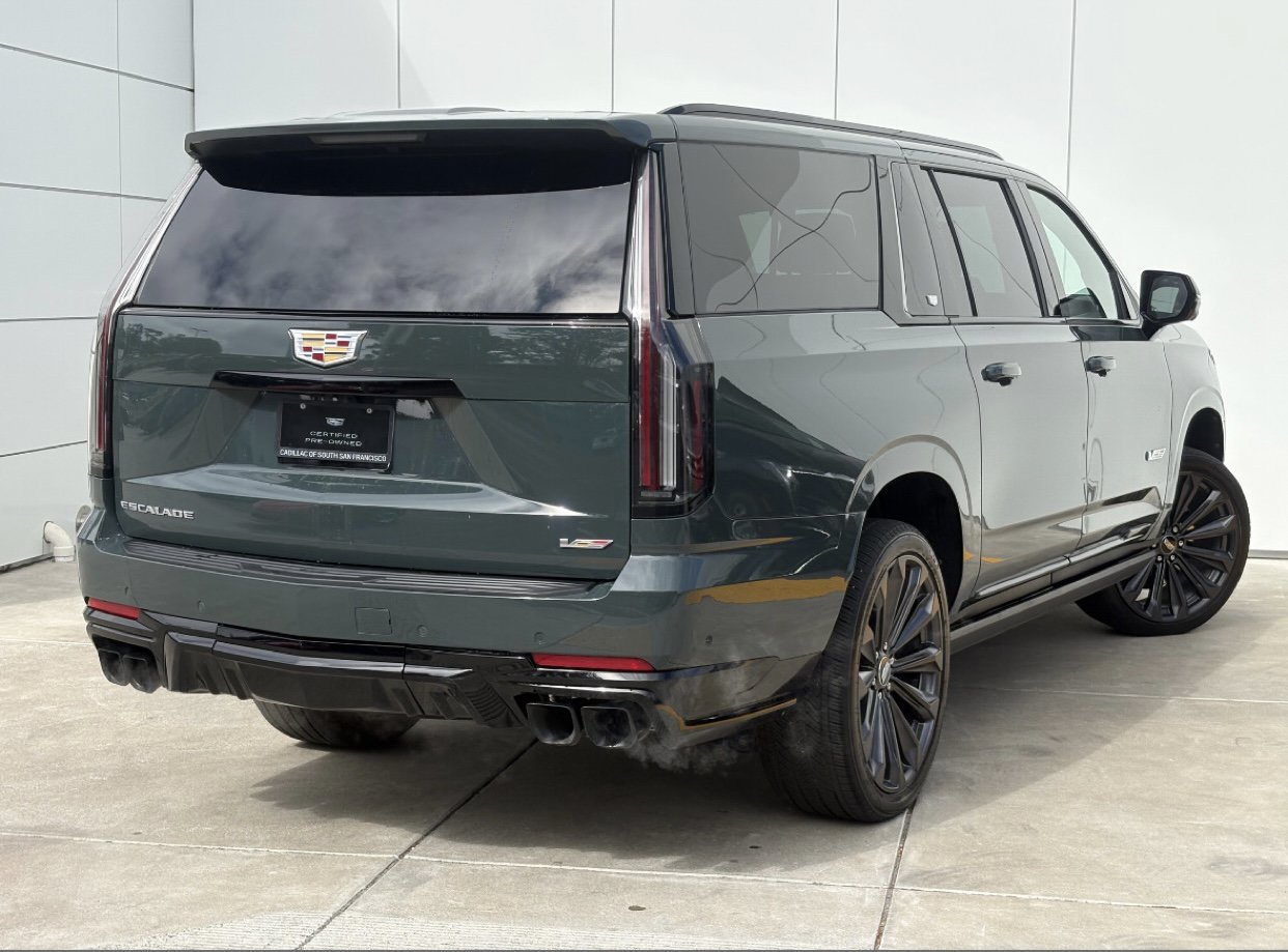 Certified 2025 Cadillac Escalade ESV V AWD/4WD image 7