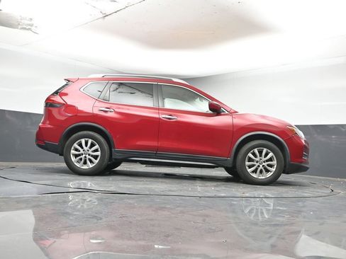 Used 2017 Nissan Rogue SV image 14