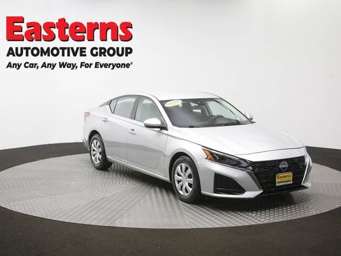 Used 2023 Nissan Altima 2.5 S FWD image 48