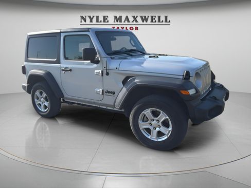 Used 2022 Jeep Wrangler Sport AWD/4WD image 1