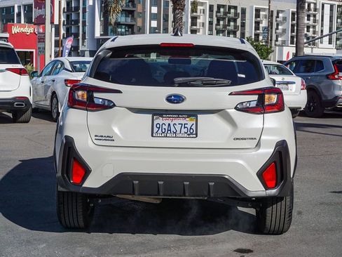 Used 2024 Subaru Crosstrek 2.0i AWD/4WD image 7
