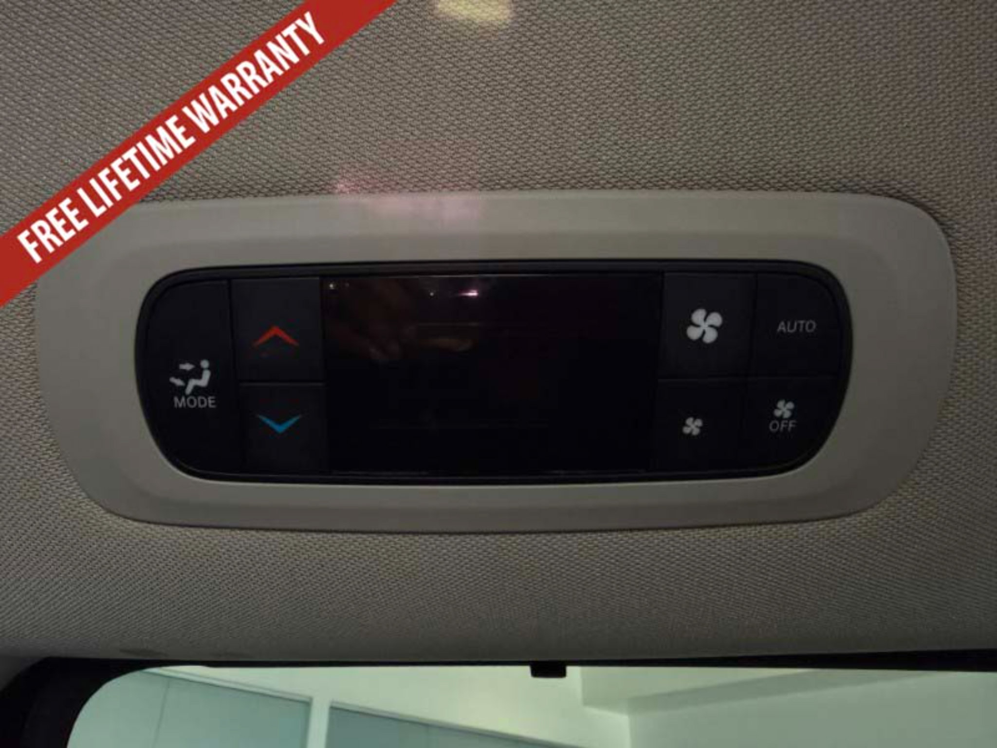 Used 2024 Chrysler Pacifica Touring-L FWD image 43