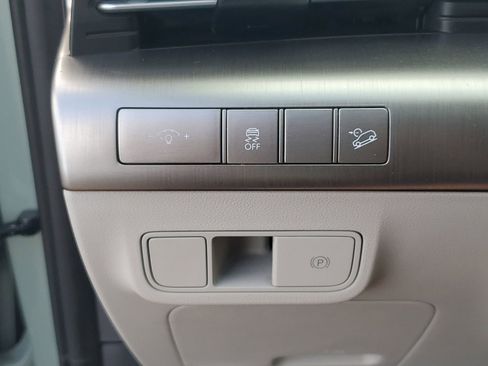 Used 2025 Hyundai Kona SEL FWD image 28