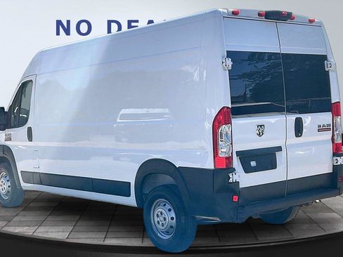 Used 2022 RAM ProMaster 2500 FWD image 4