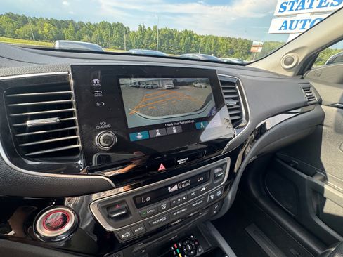Used 2021 Honda Pilot Elite image 8
