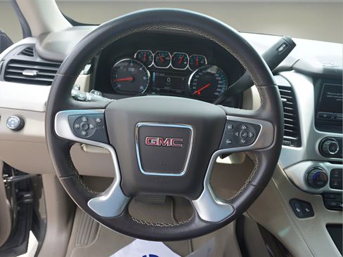 Used 2019 GMC Yukon XL SLT image 21