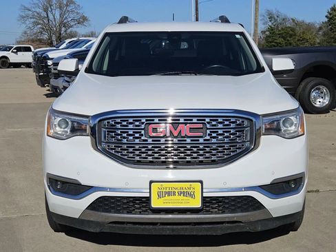 Used 2019 GMC Acadia Denali image 2