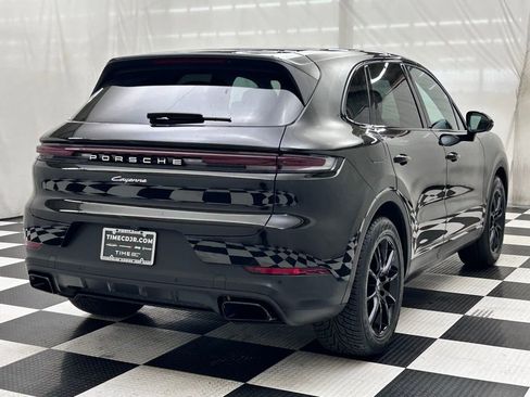 Used 2024 Porsche Cayenne image 7