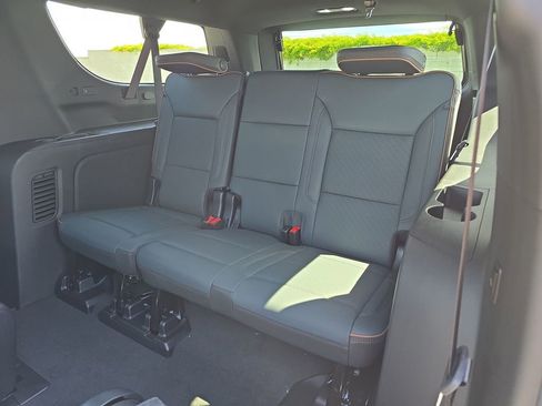 New 2026 GMC Yukon XL AT4 image 36