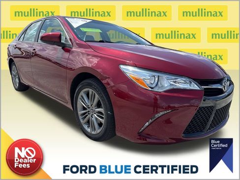 Used 2017 Toyota Camry SE FWD image 1