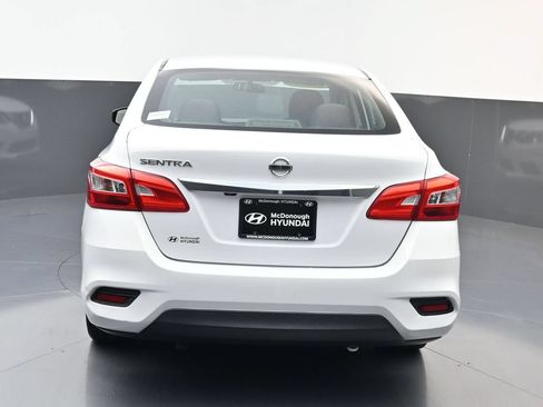 Used 2018 Nissan Sentra S FWD image 4