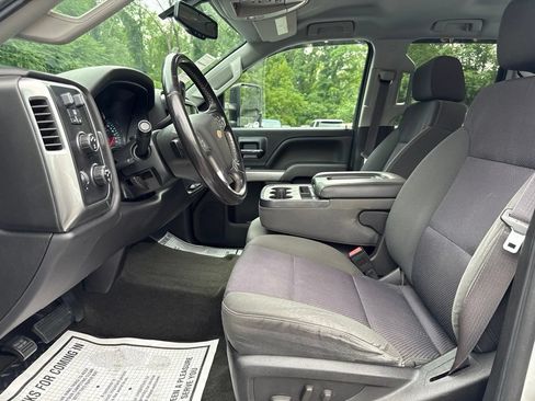 Used 2015 Chevrolet Silverado 2500 LT w/ LT Convenience Package AWD/4WD image 9