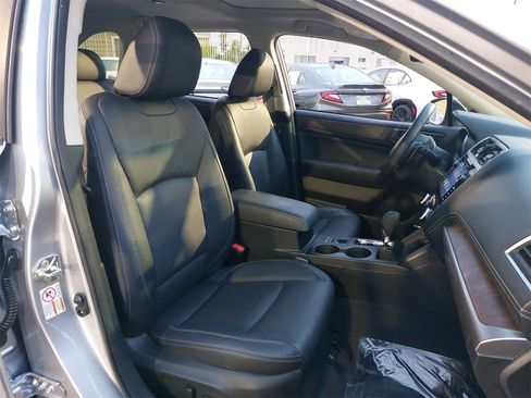 Used 2018 Subaru Outback 2.5i Limited image 10