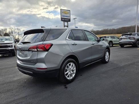 Used 2023 Chevrolet Equinox LT image 4