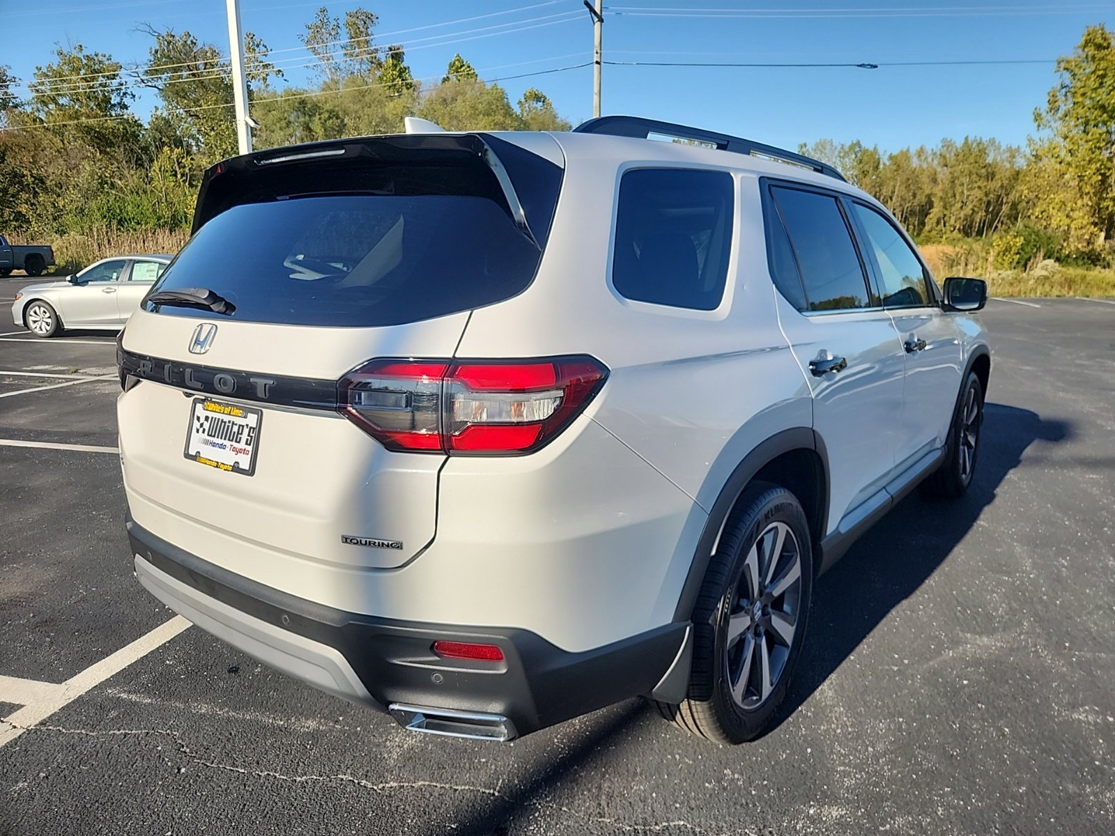 Used 2024 Honda Pilot Touring image 6