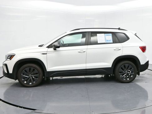 Used 2023 Volkswagen Taos S image 4