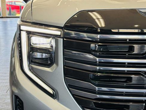 Used 2026 GMC Sierra 1500 AT4 w/ Technology Package AWD/4WD image 23