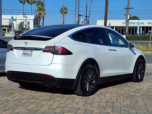 Used 2019 Tesla Model X 100D AWD/4WD image 5