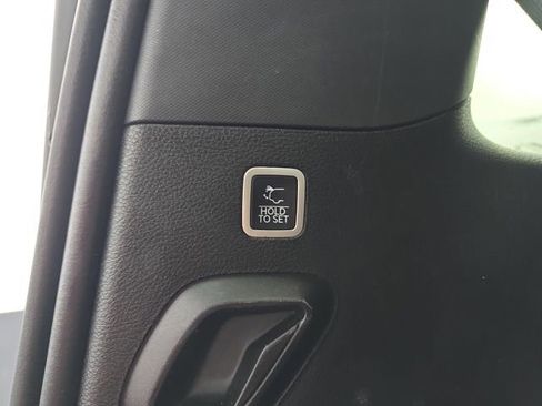 Used 2024 Jeep Wagoneer Series II w/ Flexible Seating Group image 43