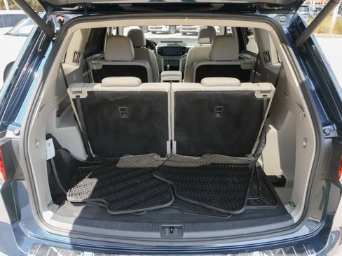 Used 2022 Volkswagen Atlas SE w/ Panoramic Sunroof Package FWD image 42