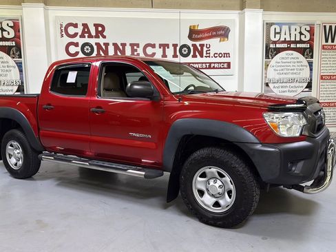Used 2015 Toyota Tacoma PreRunner image 11