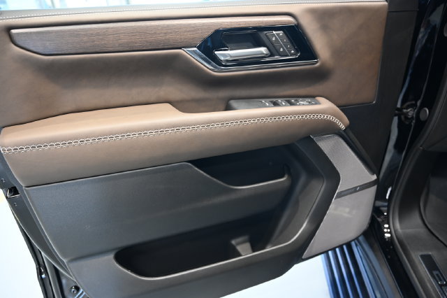 New 2026 GMC Yukon Denali Ultimate AWD/4WD image 35