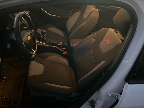 Used 2017 Ford Focus ST image 12