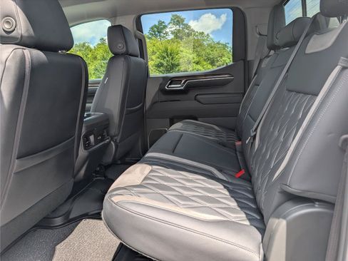 Used 2024 Chevrolet Silverado 1500 RST w/ All Star Edition Plus AWD/4WD image 17