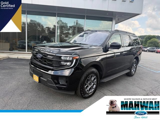 Certified 2025 Ford Expedition Active AWD/4WD image 1