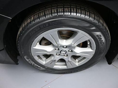 Certified 2019 Toyota Sienna SE w/ SE Preferred Package AWD/4WD image 14