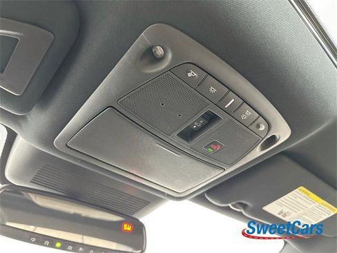 Used 2021 INFINITI Q60 3.0t Luxe w/ Essential Package image 32