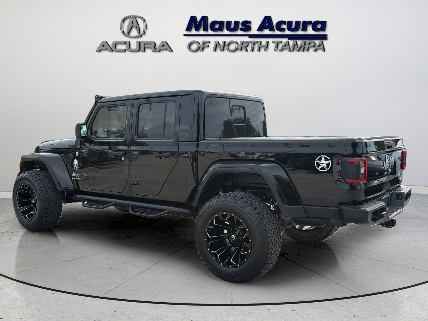 Used 2021 Jeep Gladiator Overland AWD/4WD image 7