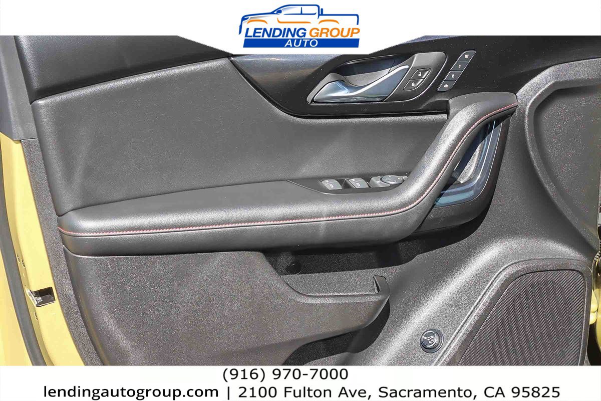 Used 2023 Chevrolet Blazer RS w/ Driver Confidence II Package FWD image 18