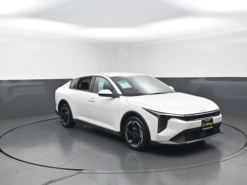 Used 2025 Kia K4 EX FWD image 3