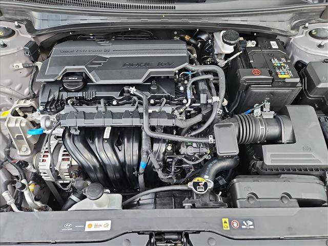 Used 2025 Hyundai Elantra SEL FWD image 24
