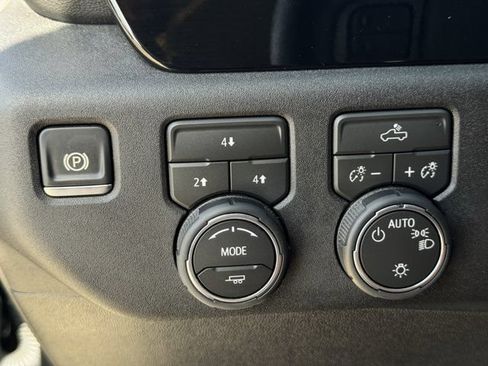 Used 2026 Chevrolet Silverado 2500 LT AWD/4WD image 23