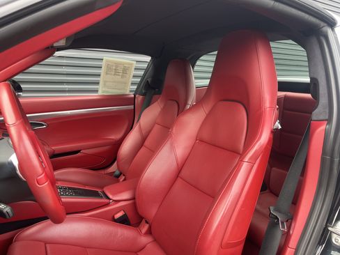 Used 2015 Porsche 911 Targa 4S image 5