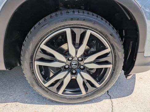 Used 2021 Honda Pilot Elite image 11