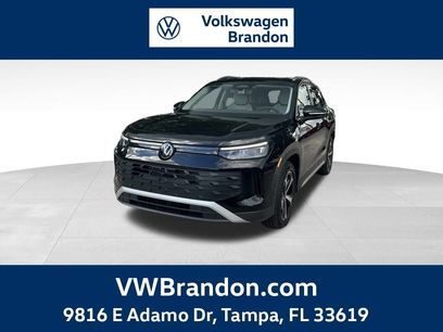 New 2025 Volkswagen Tiguan SE