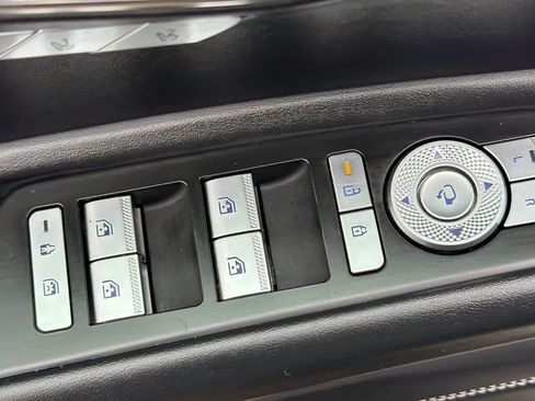 Used 2025 Genesis GV80 2.5T Standard AWD/4WD image 15