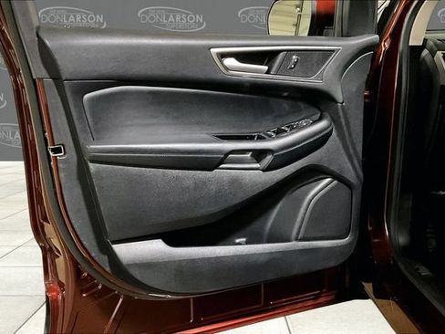 Used 2015 Ford Edge SEL w/ Equipment Group 201A AWD/4WD image 11