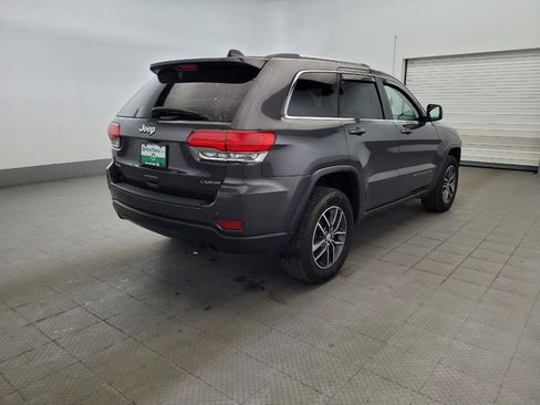 Used 2018 Jeep Grand Cherokee Laredo AWD/4WD image 9