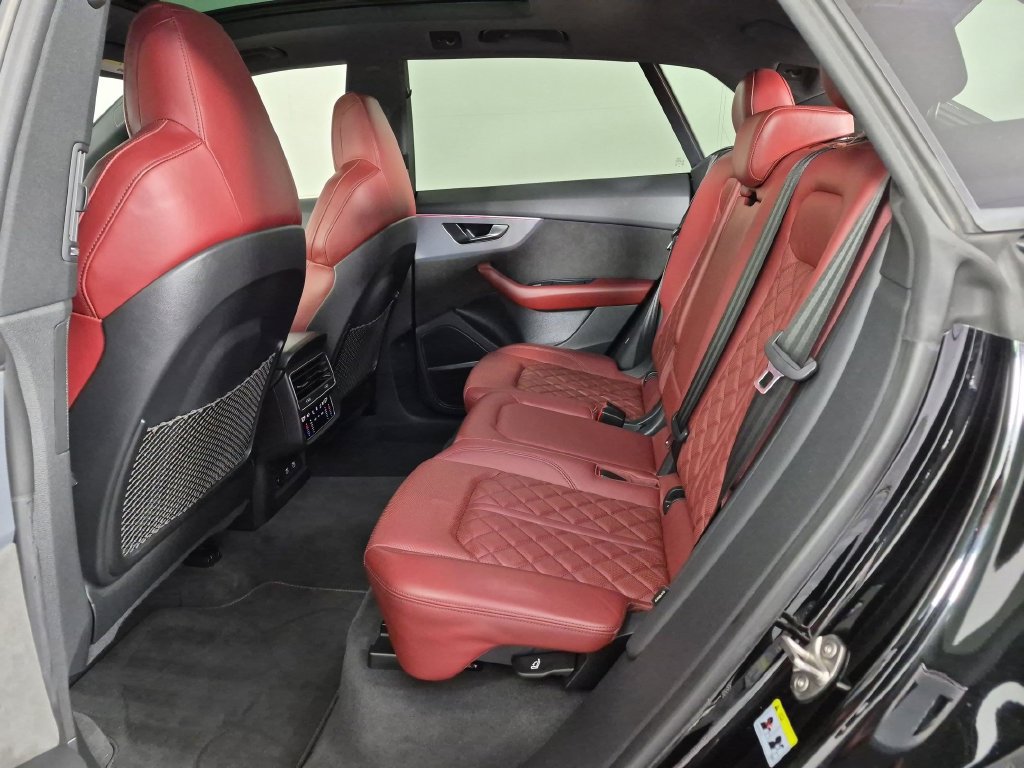 Used 2021 Audi SQ8 Premium Plus AWD/4WD image 32