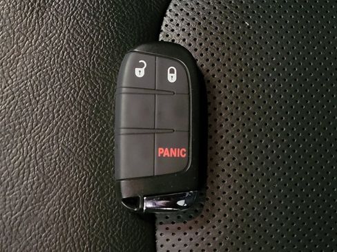 Used 2018 Jeep Compass Limited AWD/4WD image 32