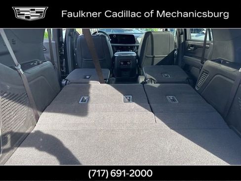 Used 2025 Chevrolet Tahoe Premier AWD/4WD image 17