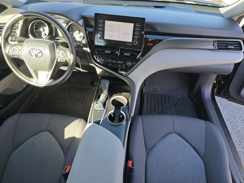 Used 2024 Toyota Camry LE image 20