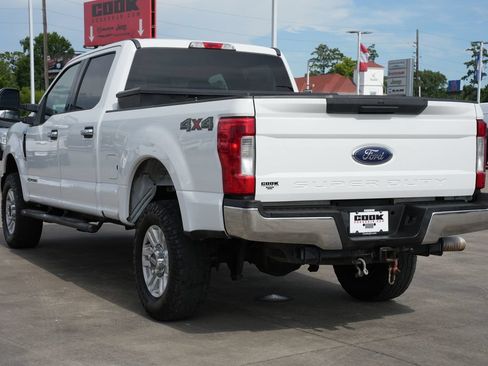Used 2017 Ford F250 XLT AWD/4WD image 4