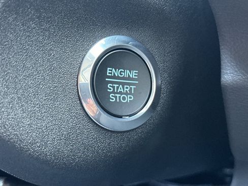 New 2026 Ford Transit 250 148 Medium Roof w/ Load Area Protection Package image 21